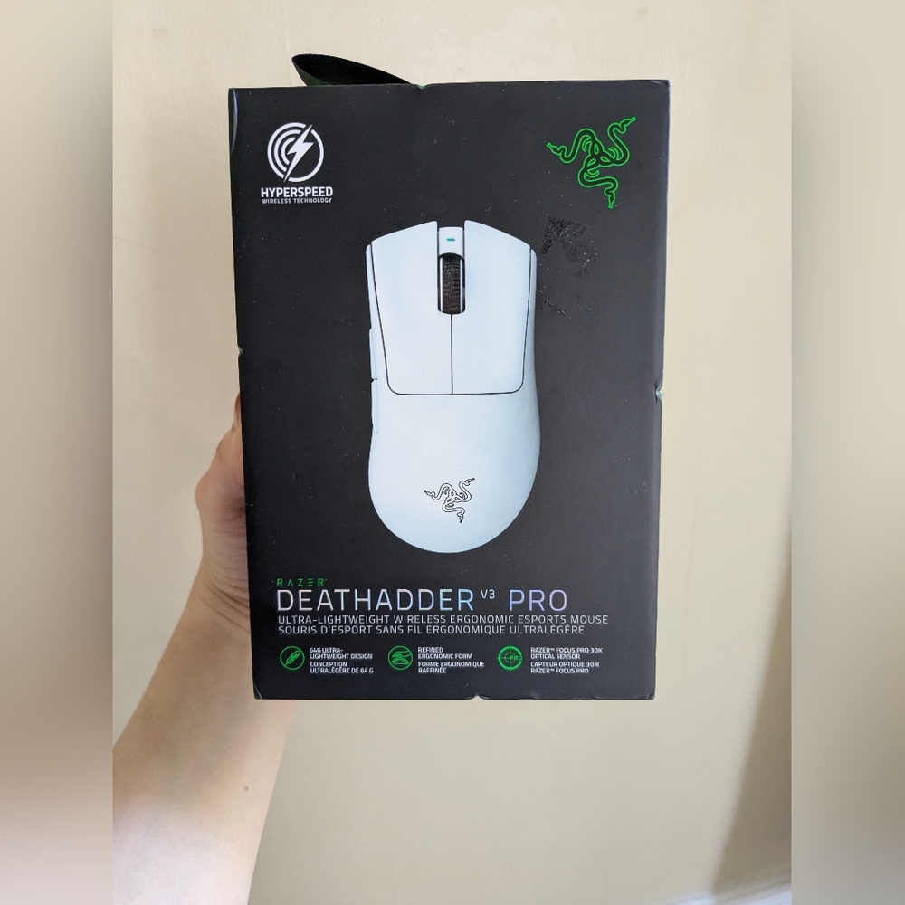 Razer Deathadder V3 Pro Mouse in White 🖤